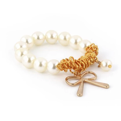 Gyöngyös charm karkötő - fehér